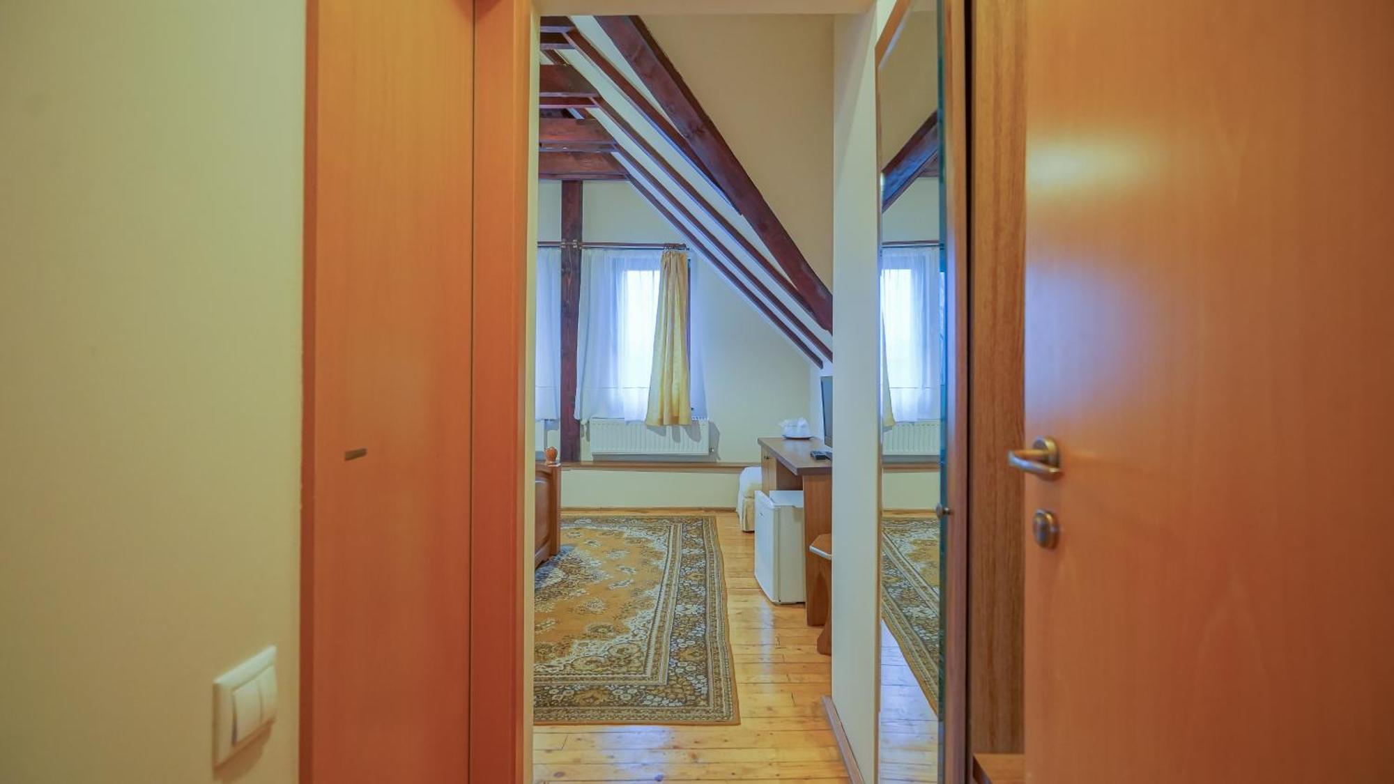 Pension Bavaria Brasov Exterior photo